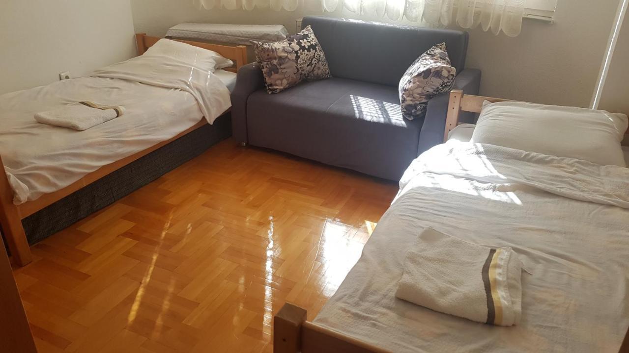 Redon Apartment Pristina Eksteriør billede